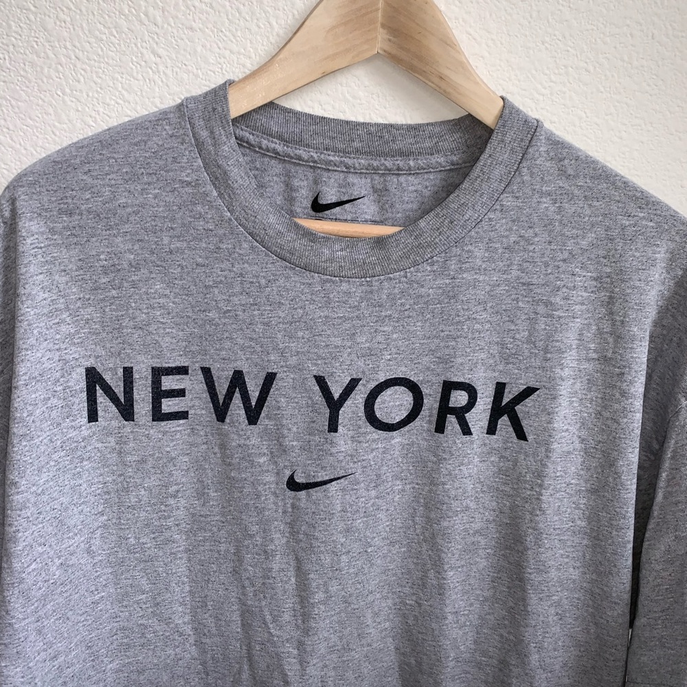 Nike New York Oversized Graphic Tee - Picture 2 of 4